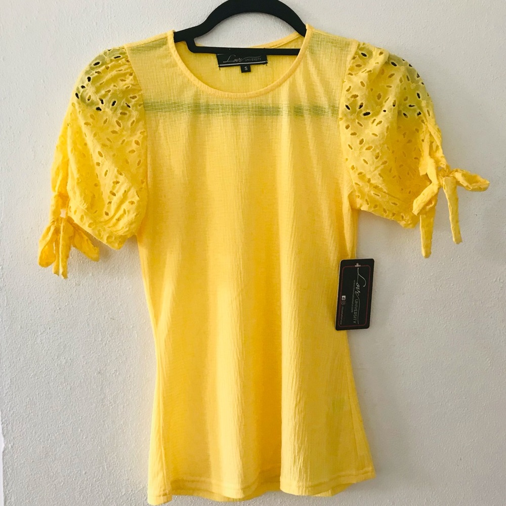 Size Small Shirt “Love University”